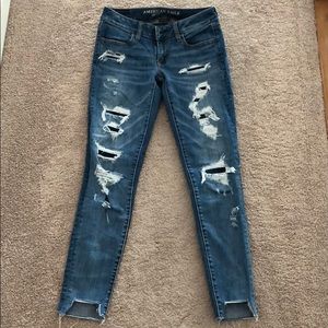 AMERICAN EAGLE Ripped Jeans